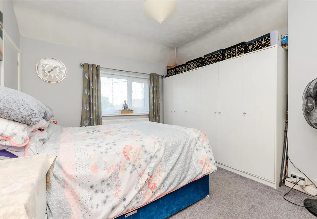 Bedroom 1 - Dale Road, Rochester, Kent - Wards of Kent
