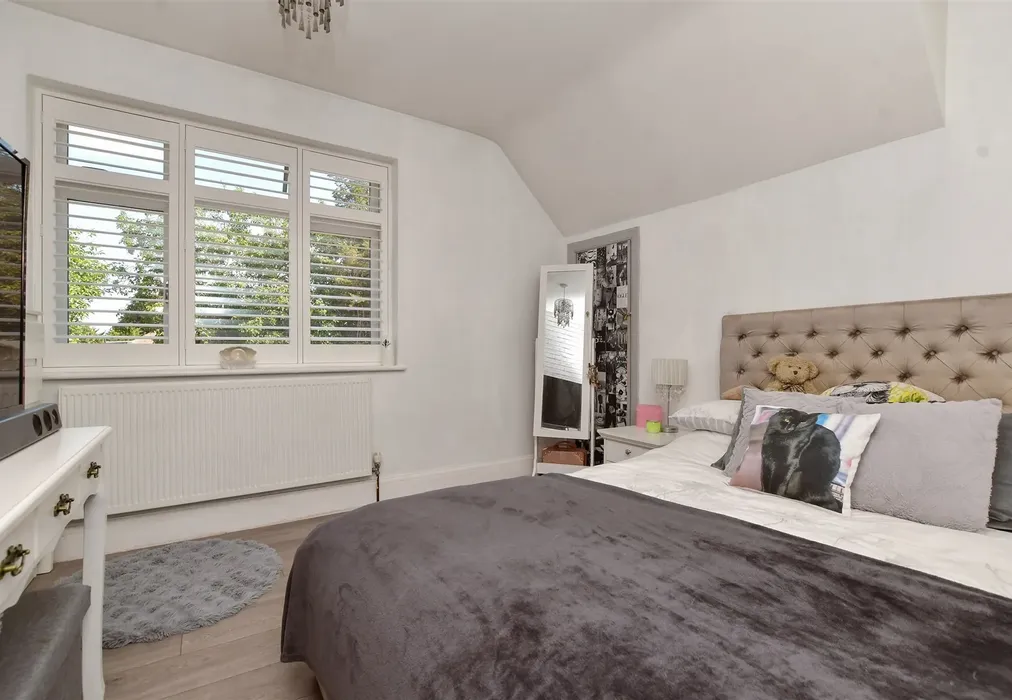 Bedroom 2 - Collyer Avenue, Beddington, Surrey - Wards of Kent