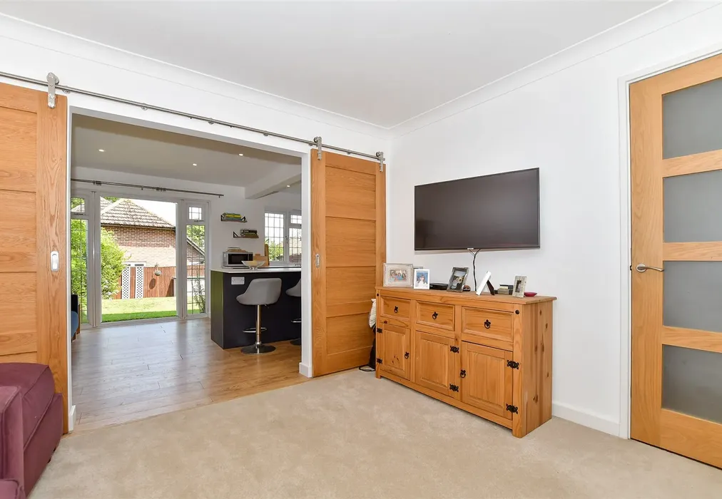 Internal Lifestyle Photograph - Trench Road, Tonbridge, Kent - Wards of Kent