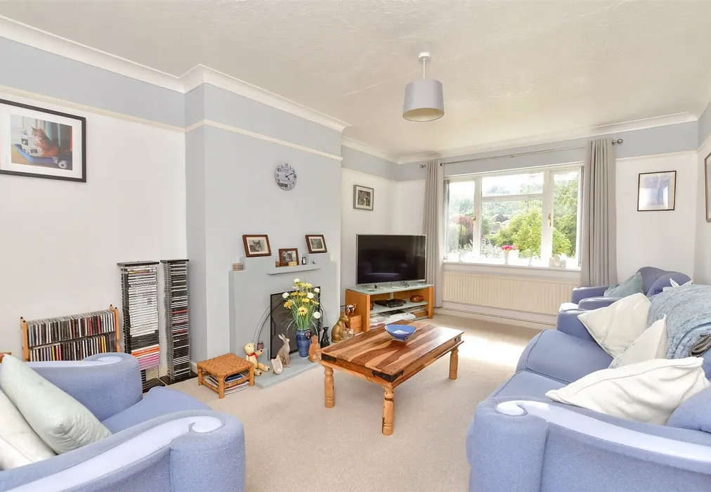 Lounge - Findon Road, Worthing, West Sussex - Wards of Kent