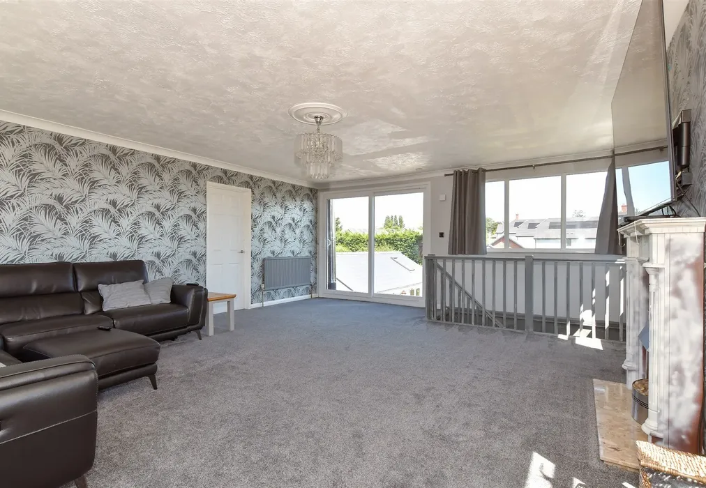 Lounge - Elm Lane, Minster-On-Sea, Sheerness, Kent - Wards of Kent