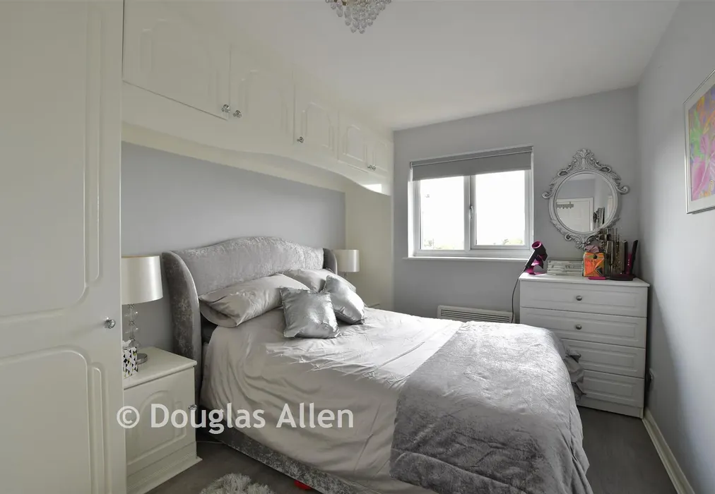 Lounge/Dining Room - Radwinter Avenue, Wickford, Essex - Wards of Kent