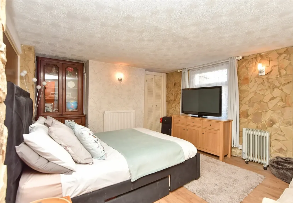 Cellar Room - Paget Street, Gillingham, Kent - Wards of Kent