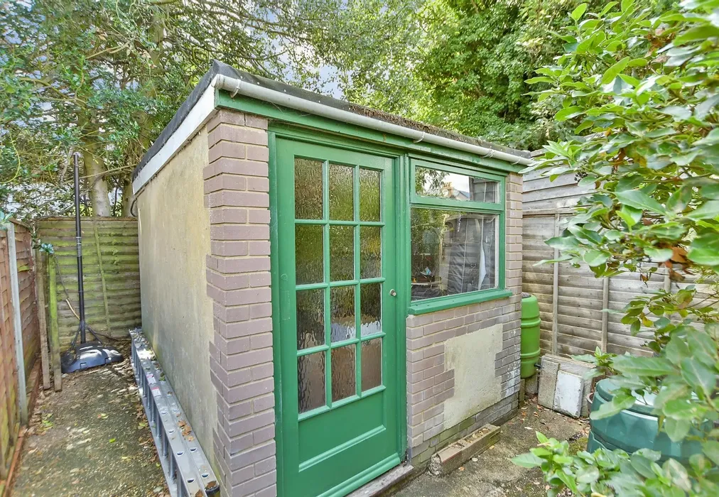 Workshop/Outbuildings - Paget Street, Gillingham, Kent - Wards of Kent
