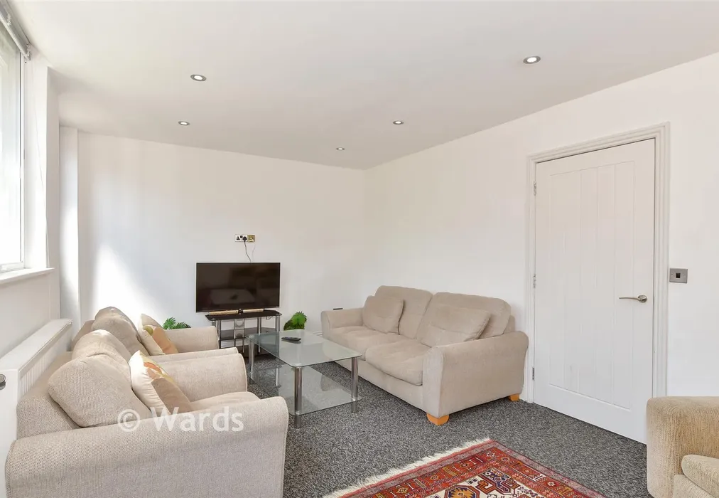 Lounge - West Street, Faversham, Kent - Wards of Kent