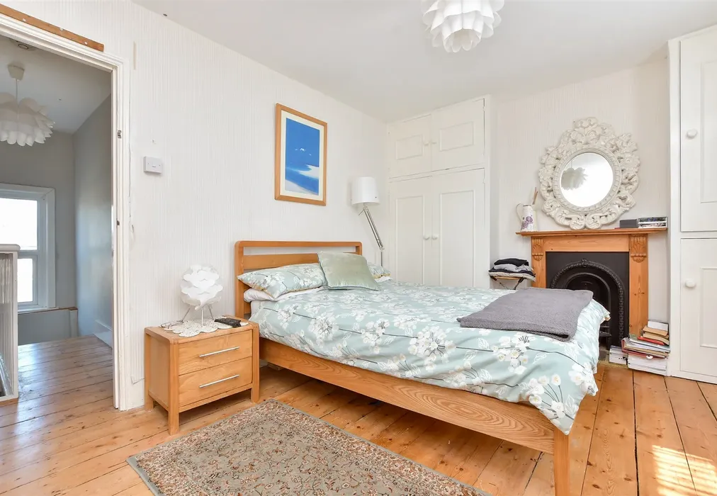 Bedroom 1 - Milton Avenue, Margate, Kent - Wards of Kent