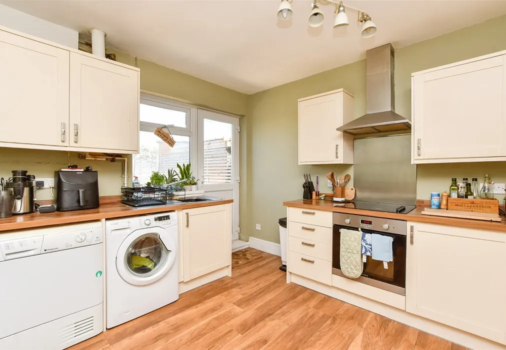 Kitchen - Milton Avenue, Margate, Kent - Wards of Kent