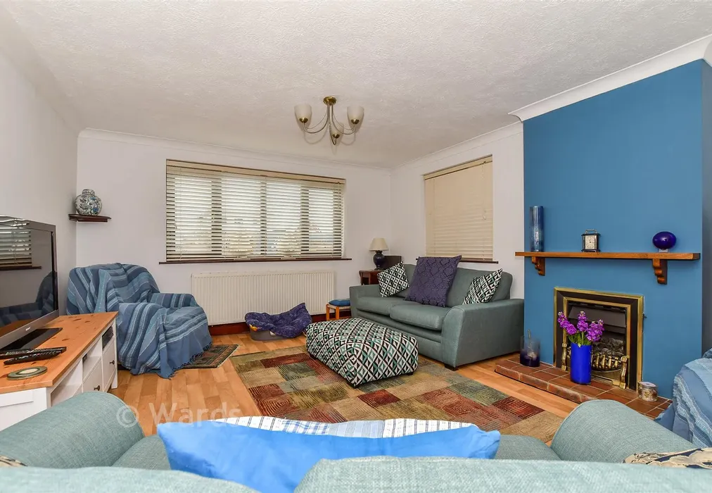 Lounge - Coast Drive, Greatstone, Kent - Wards of Kent