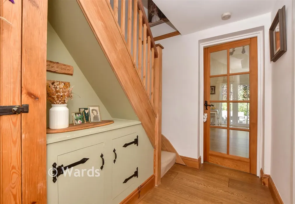 Hallway - Plain Road, Smeeth, Ashford, Kent - Wards of Kent