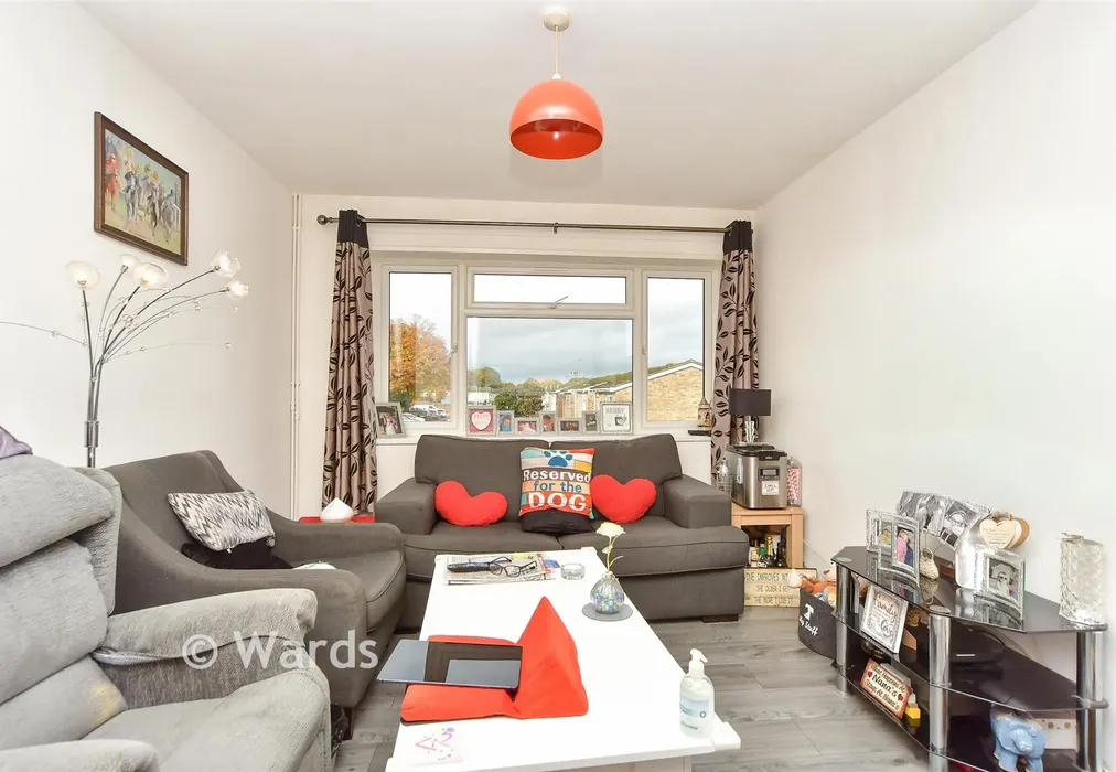 Lounge/Diner - Renown Road, Lords Wood, Chatham, Kent - Wards of Kent