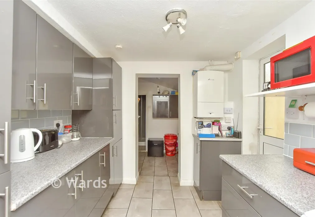 Kitchen - Windmill Road, Gillingham, Kent - Wards of Kent