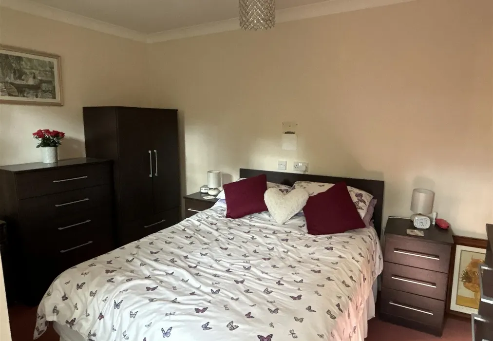 Bedroom 1 - Fairfield Road, Broadstairs, Kent - Wards of Kent