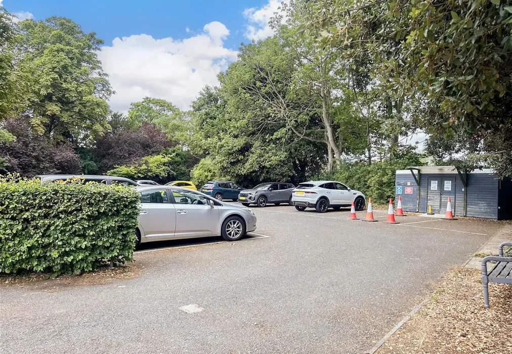 Parking - Fairfield Road, Broadstairs, Kent - Wards of Kent