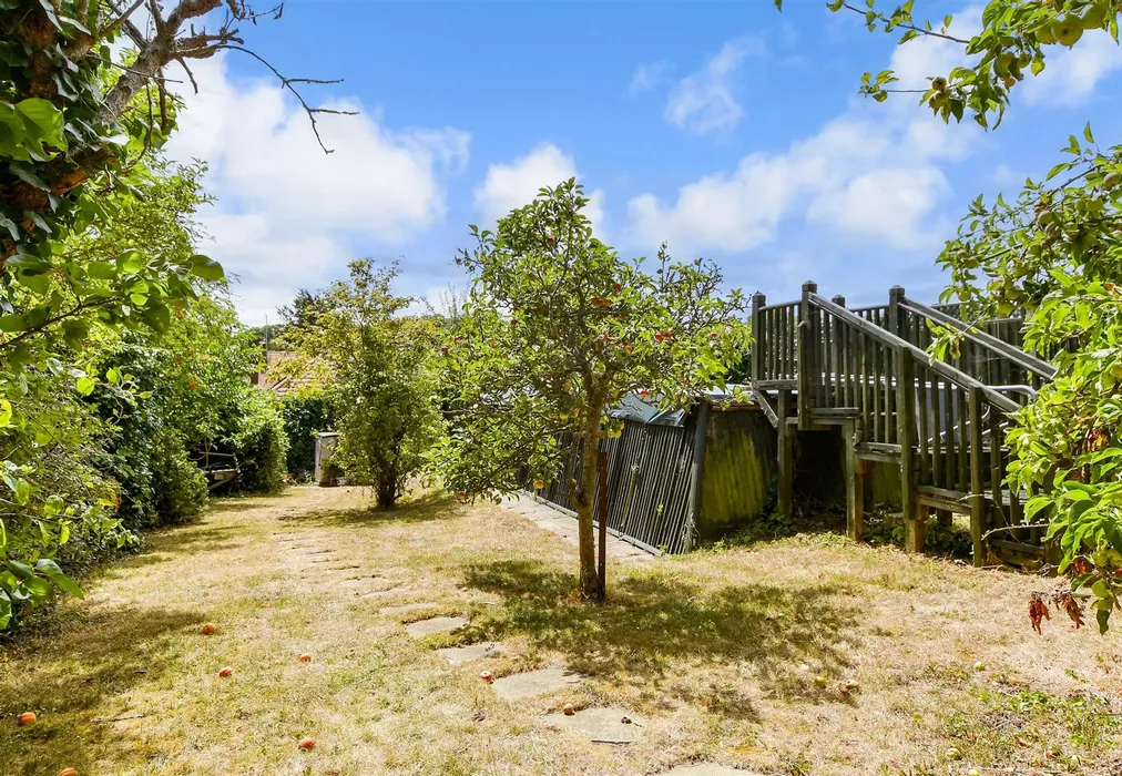Rear Garden - Bradstow Way, Broadstairs, Kent - Wards of Kent