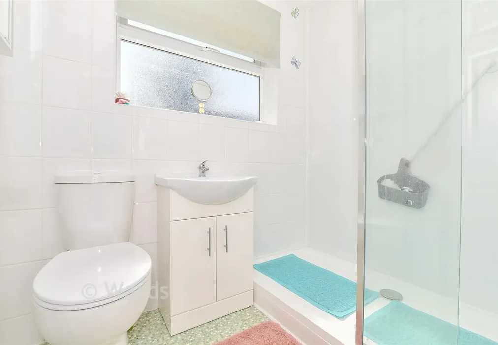 Shower Room - Poplar Lane, Lydd, Kent - Wards of Kent