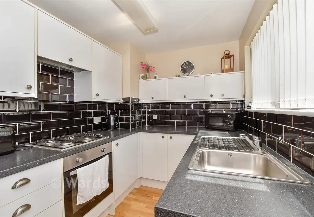 Kitchen - Poplar Lane, Lydd, Kent - Wards of Kent
