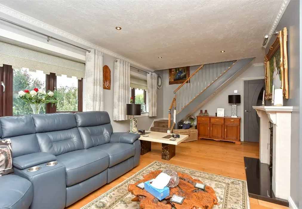 Lounge - Nelson Avenue, Minster On Sea, Sheerness, Kent - Wards of Kent
