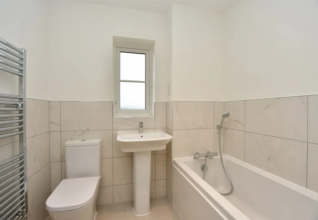 Example Bathroom - Scocles Road, Blake Gardens, Minster On Sea, Sheerness, Kent - Wards of Kent