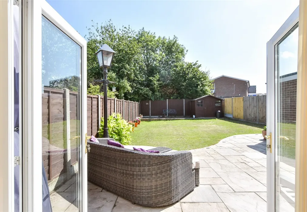 Internal Lifestyle Photograph - Northdown Road, Margate, Kent - Wards of Kent