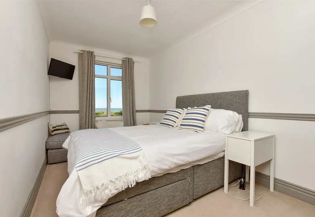 Bedroom 2 - Sea Road, Westgate-On-Sea, Kent - Wards of Kent