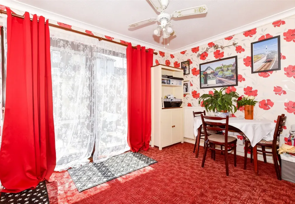 Kitchen/Dining Area - Perry Street, Maidstone, Kent - Wards of Kent