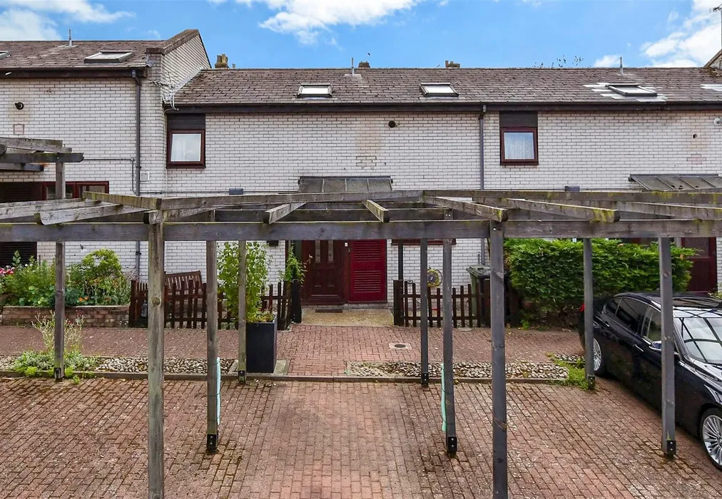 Front Web - Perry Street, Maidstone, Kent - Wards of Kent