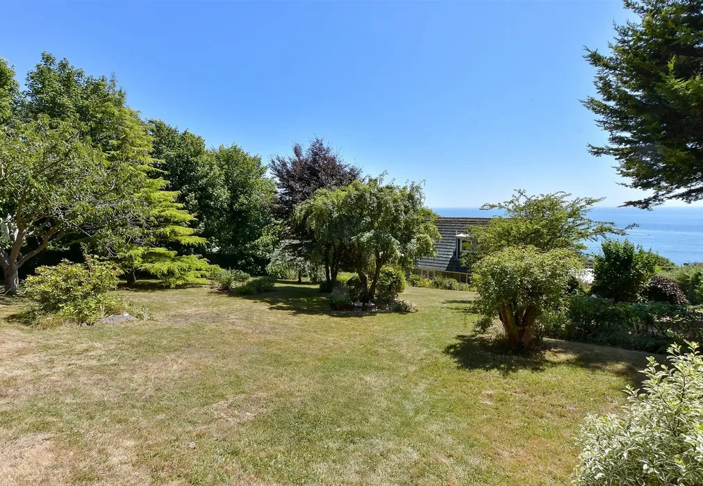 Rear Garden - Leeson Road, Ventnor, Isle of Wight - Wards of Kent