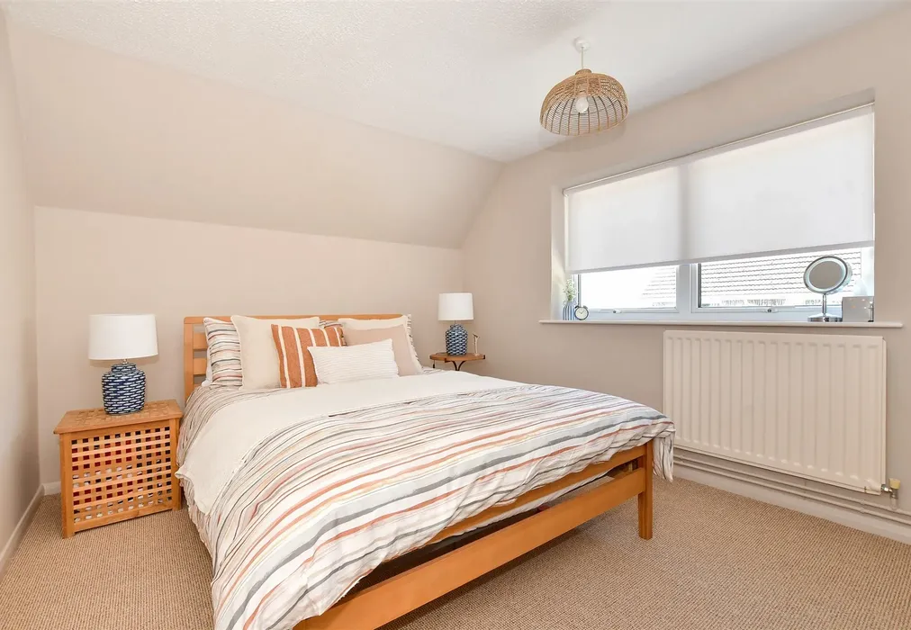 Bedroom 2 - Leeson Road, Ventnor, Isle of Wight - Wards of Kent