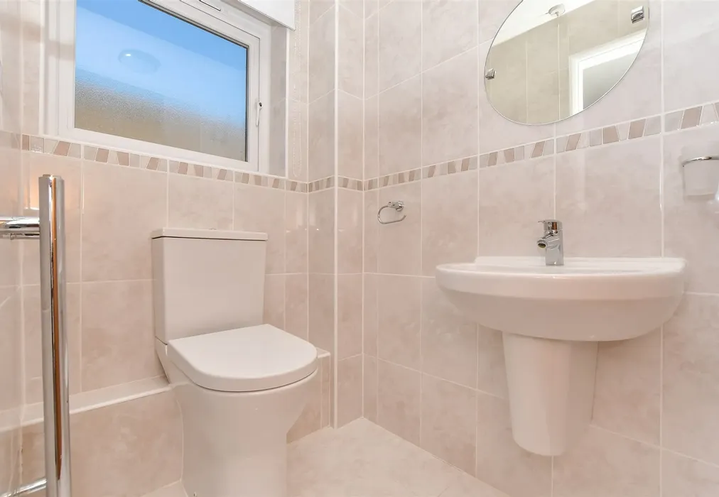 En-Suite Shower Room - Beacon Walk, Tenterden, Kent - Wards of Kent