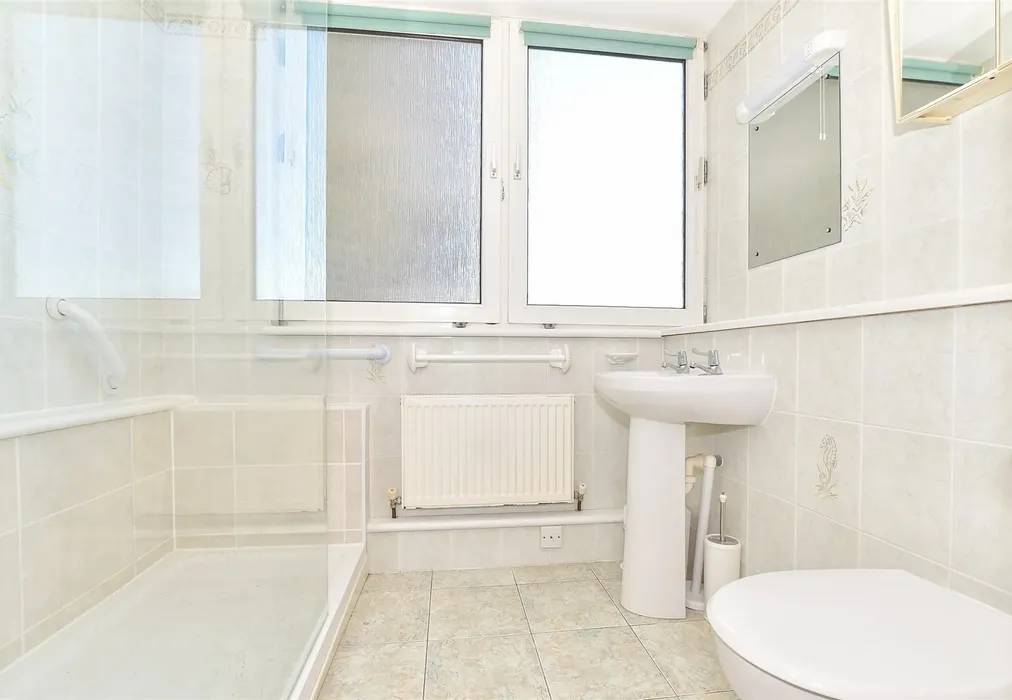 Shower Room - South Road, Hythe, Kent - Wards of Kent