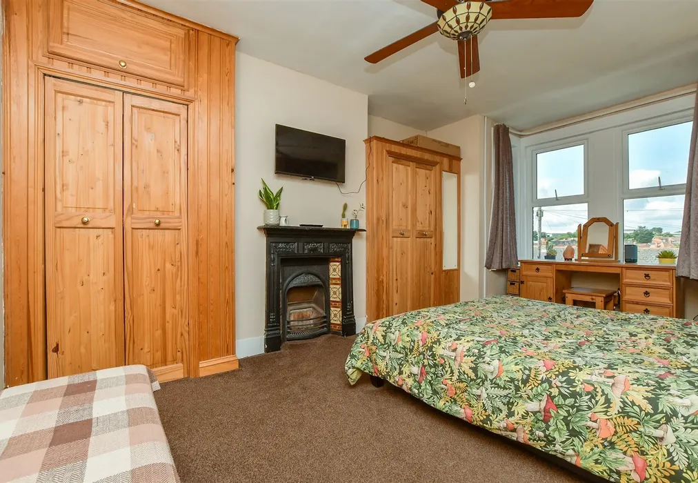 Bedroom 1 - Margate Road, Ramsgate, Kent - Wards of Kent