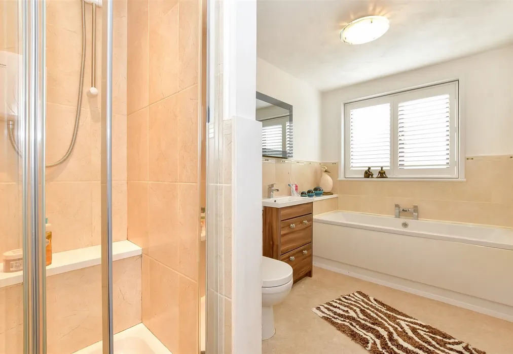Bathroom - Whichers Gate Road, Rowland's Castle, Hampshire - Wards of Kent