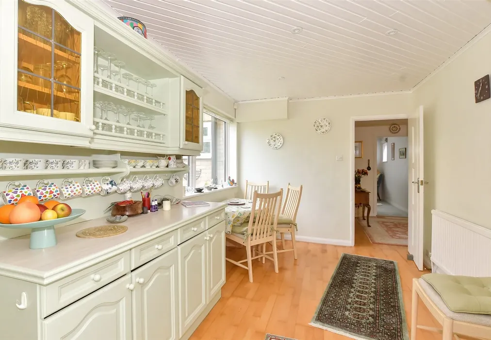Dining Area - Bekesbourne Hill, Bekesbourne, Canterbury, Kent - Wards of Kent