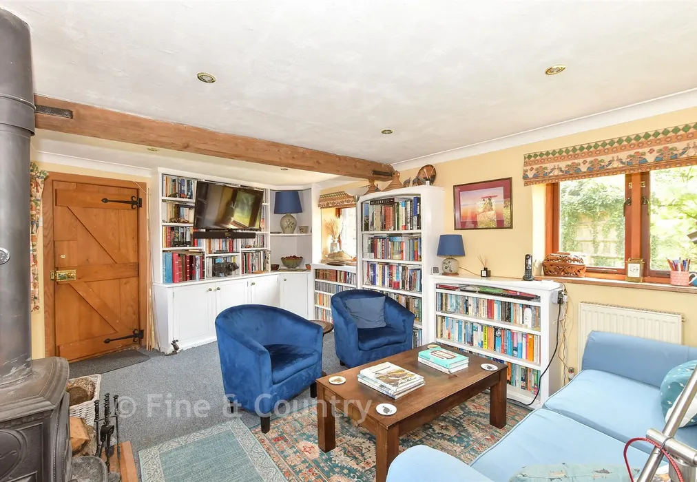 Snug - Gillridge Lane, Crowborough, East Sussex - Wards of Kent