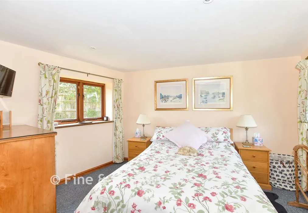 Bedroom 6 - Gillridge Lane, Crowborough, East Sussex - Wards of Kent