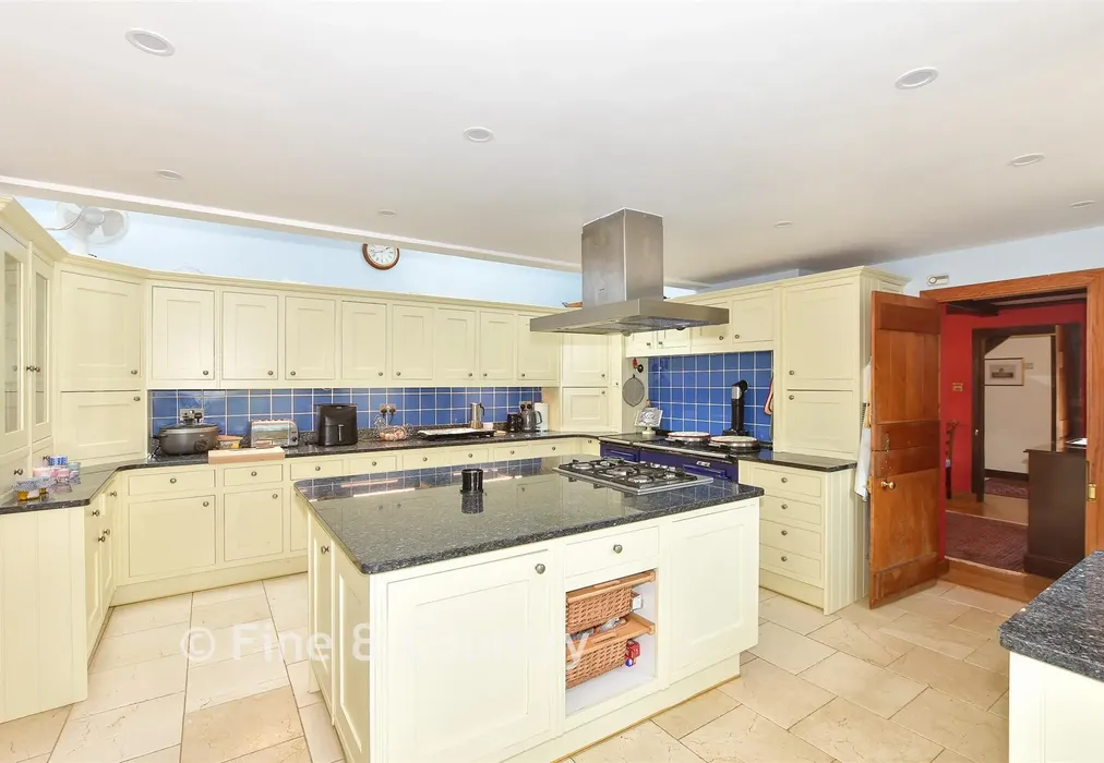 Kitchen - Gillridge Lane, Crowborough, East Sussex - Wards of Kent