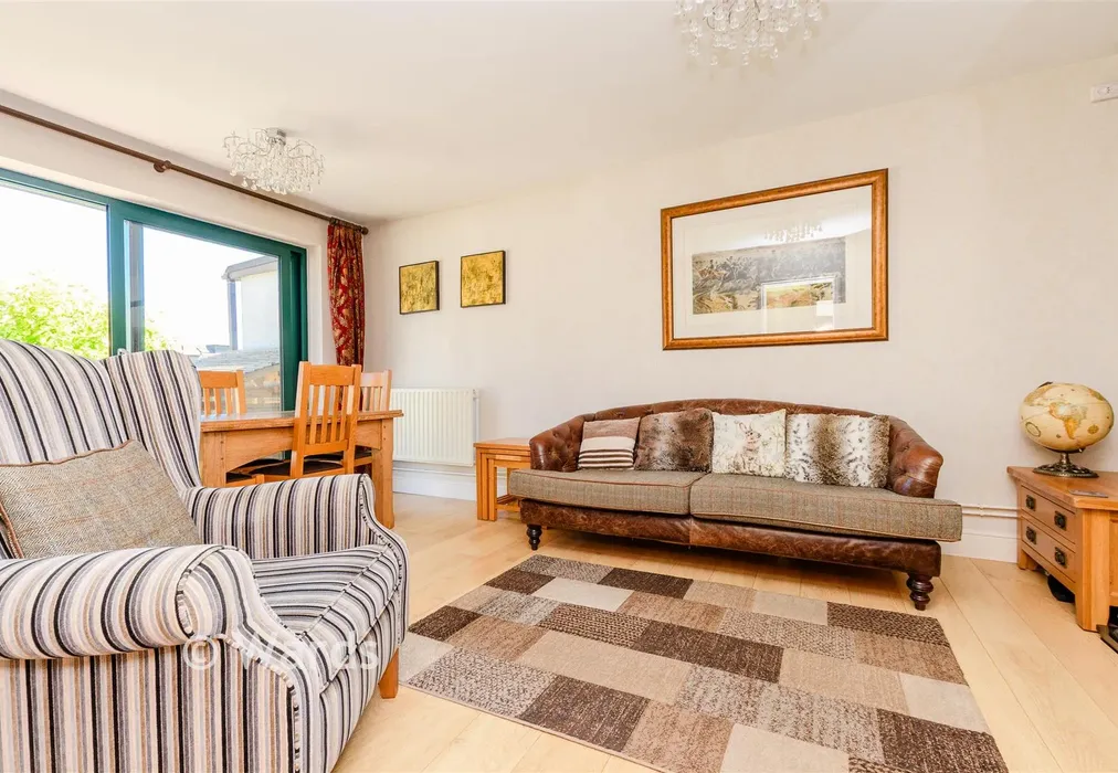 Living Room - Harold Road, Dartford, Kent - Wards of Kent