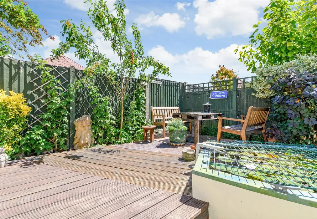 Patio / Decking - Harold Road, Dartford, Kent - Wards of Kent