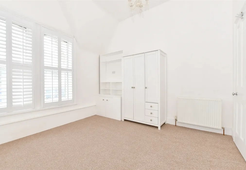 Bedroom 2 - High Street, Sandown, Isle of Wight - Wards of Kent