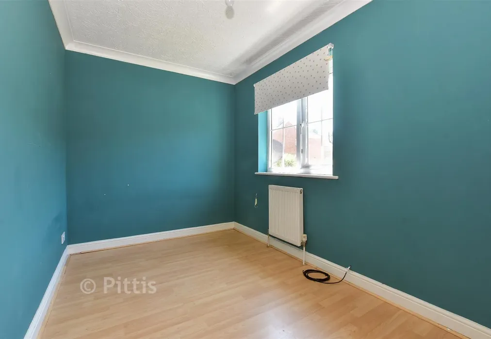 Bedroom 3 - The Bramleys, Newport, Isle of Wight - Wards of Kent