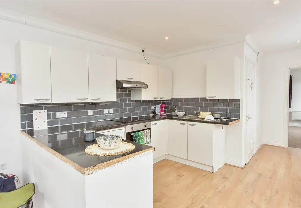 Annexe    Kitchen/   Living Area - The Street, Bapchild, Sittingbourne, Kent - Wards of Kent