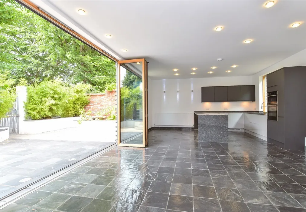 Internal Feature - Southdown Road, Brighton, East Sussex - Wards of Kent