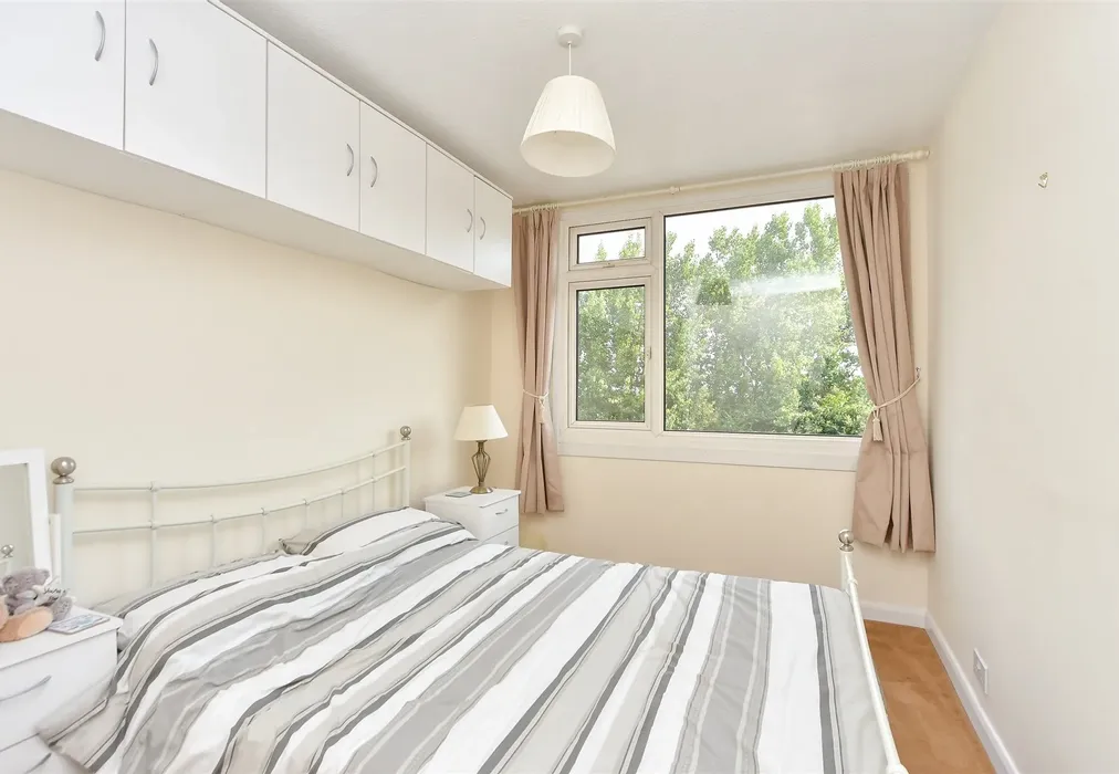 Bedroom 2 - Beechings Way, Rainham, Gillingham, Kent - Wards of Kent
