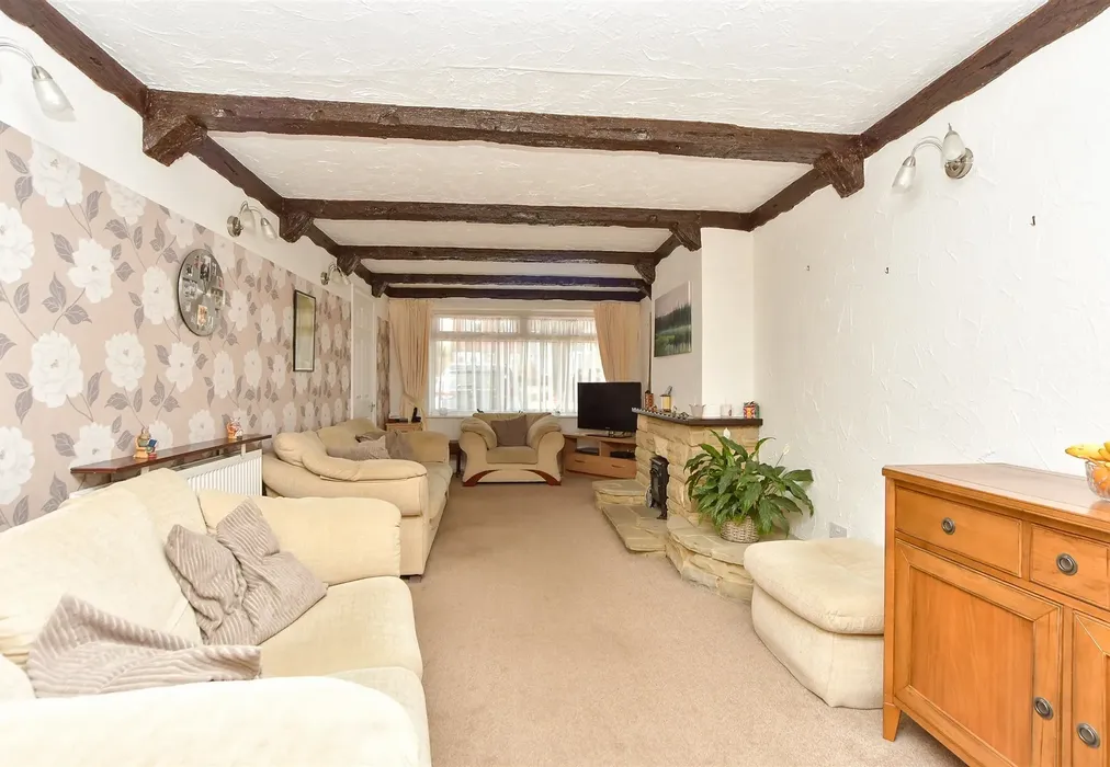 Lounge - Beechings Way, Rainham, Gillingham, Kent - Wards of Kent