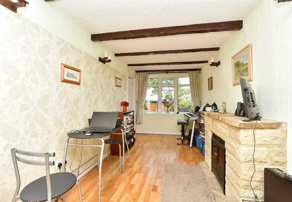 Study/Family Room - Beechings Way, Rainham, Gillingham, Kent - Wards of Kent