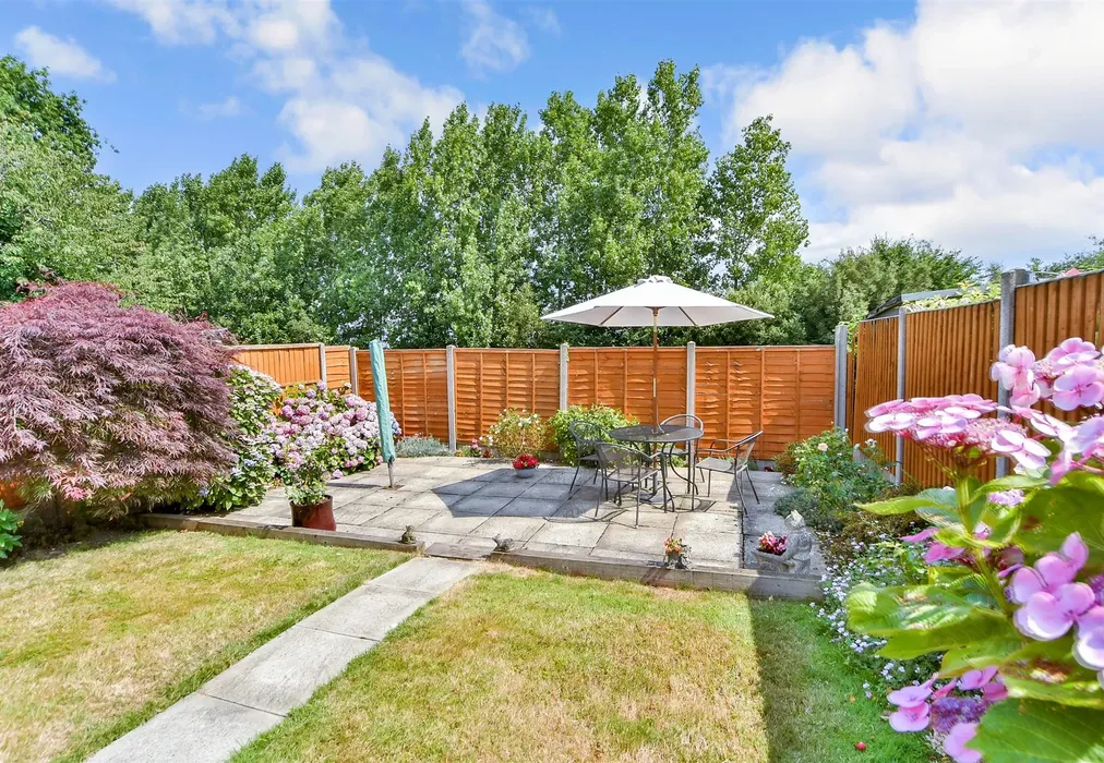 Rear Garden - Beechings Way, Rainham, Gillingham, Kent - Wards of Kent