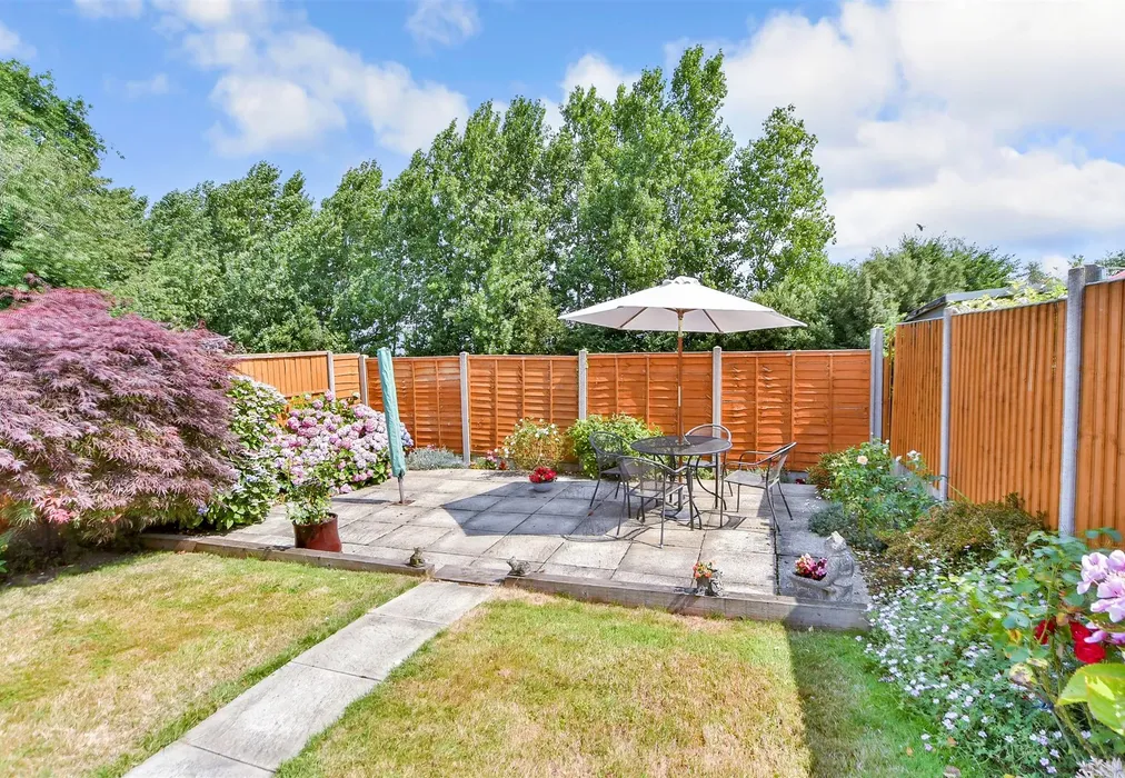 Rear Garden - Beechings Way, Rainham, Gillingham, Kent - Wards of Kent