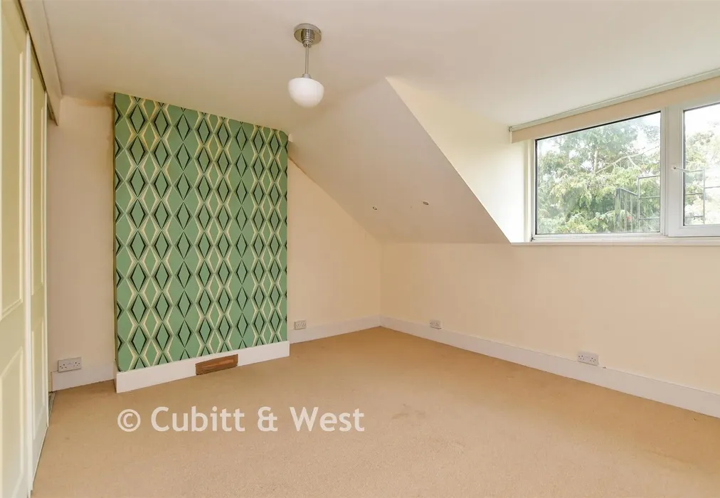 Bedroom 1 - Springfield Road, Brighton, East Sussex - Wards of Kent