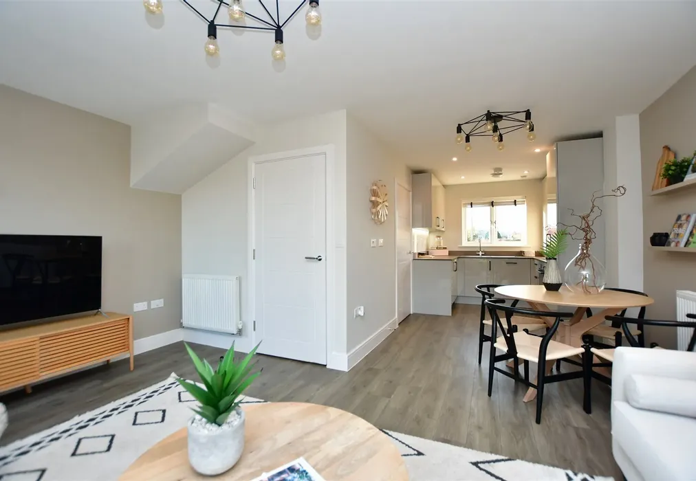 Lounge/Kitchen/Diner - Ham Road, Faversham Lakes, Faversham, Kent - Wards of Kent
