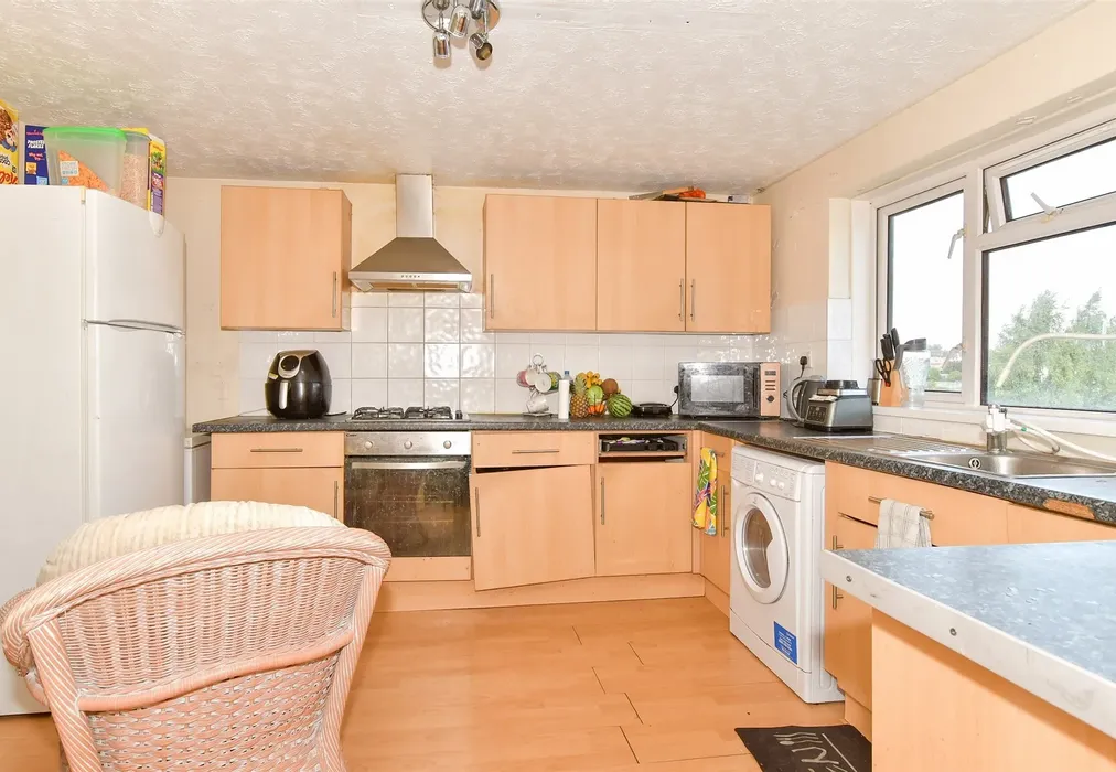 Kitchen/ Breakfast Room - Shipwrights Avenue, Chatham, Kent - Wards of Kent